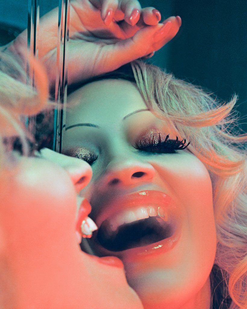 Rita Ora – Numéro Magazine